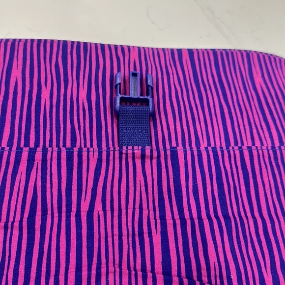 Vera Bradley Laptop Messenger Bag - Impressionista Pattern - Picture 10 of 16